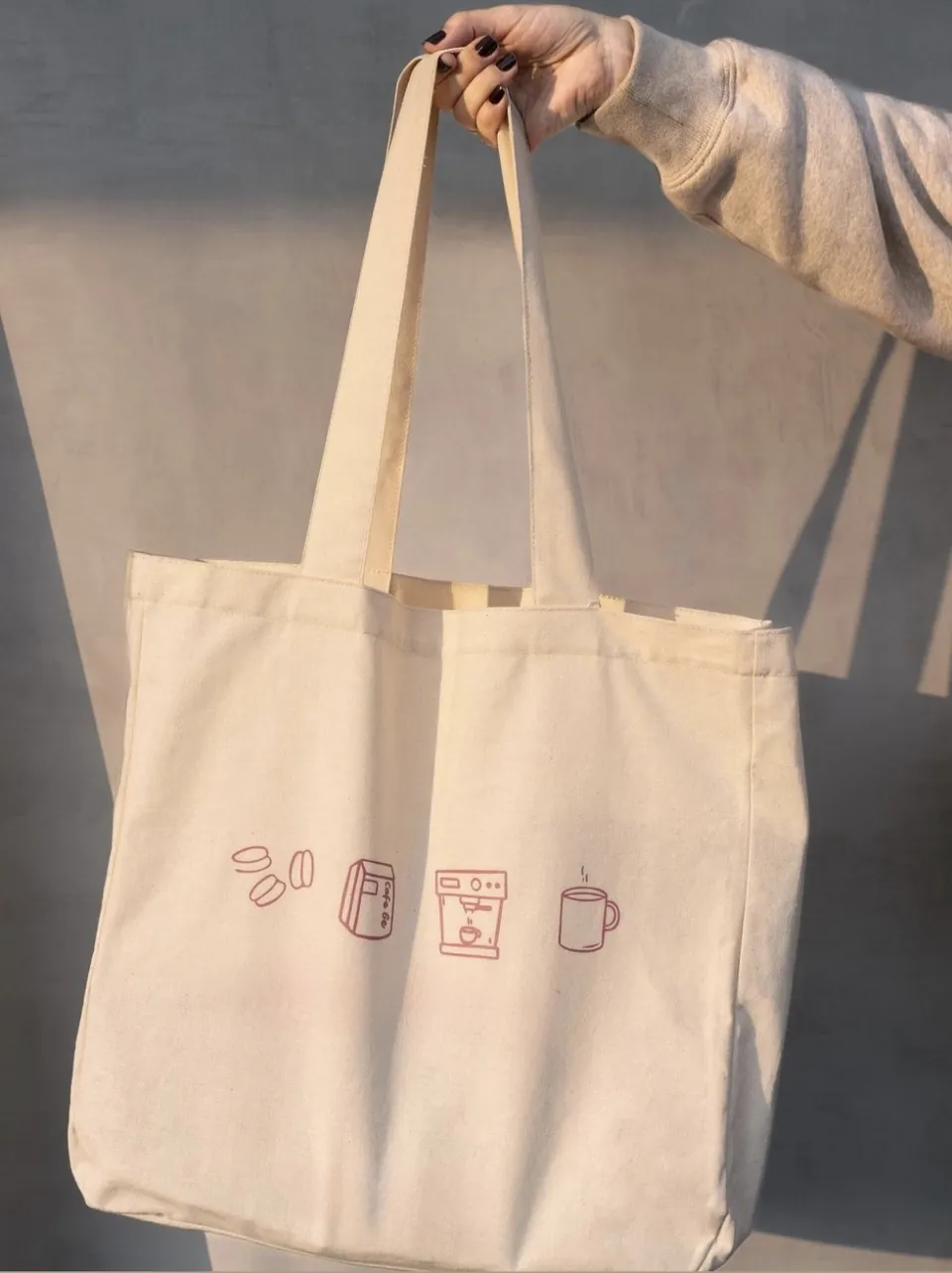 Box bag, line-art print